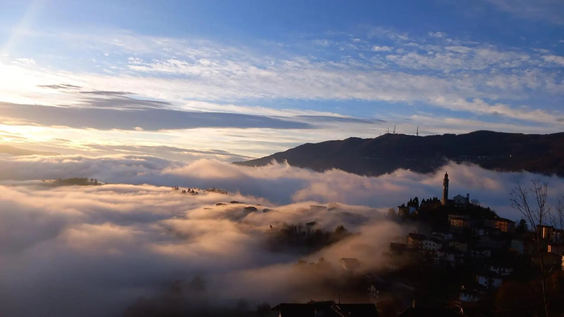 Il Borgo Del Castello Bed & Breakfast Rota d'Imagna 0*,  Italy